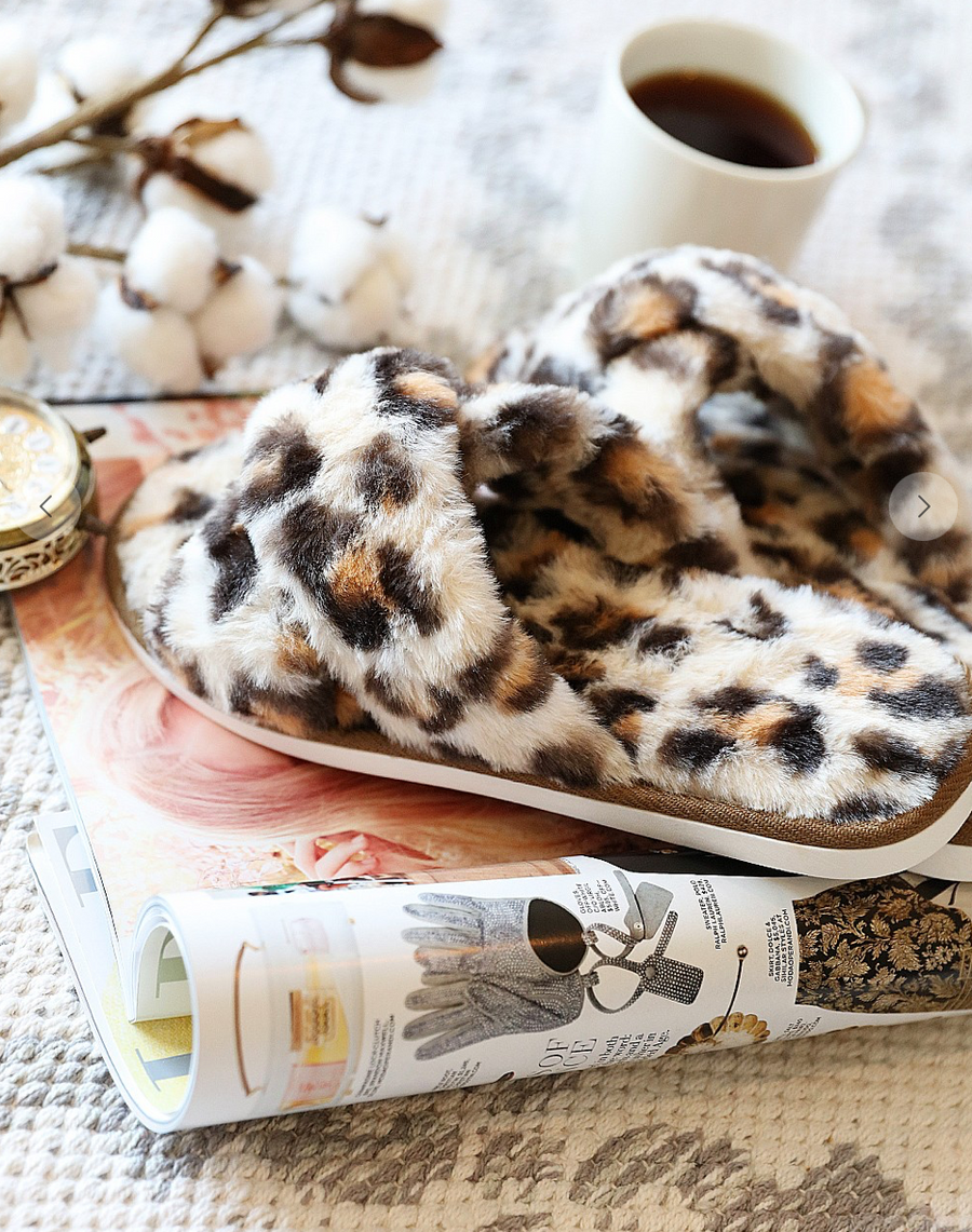 Wild Night Slippers - Cheetah